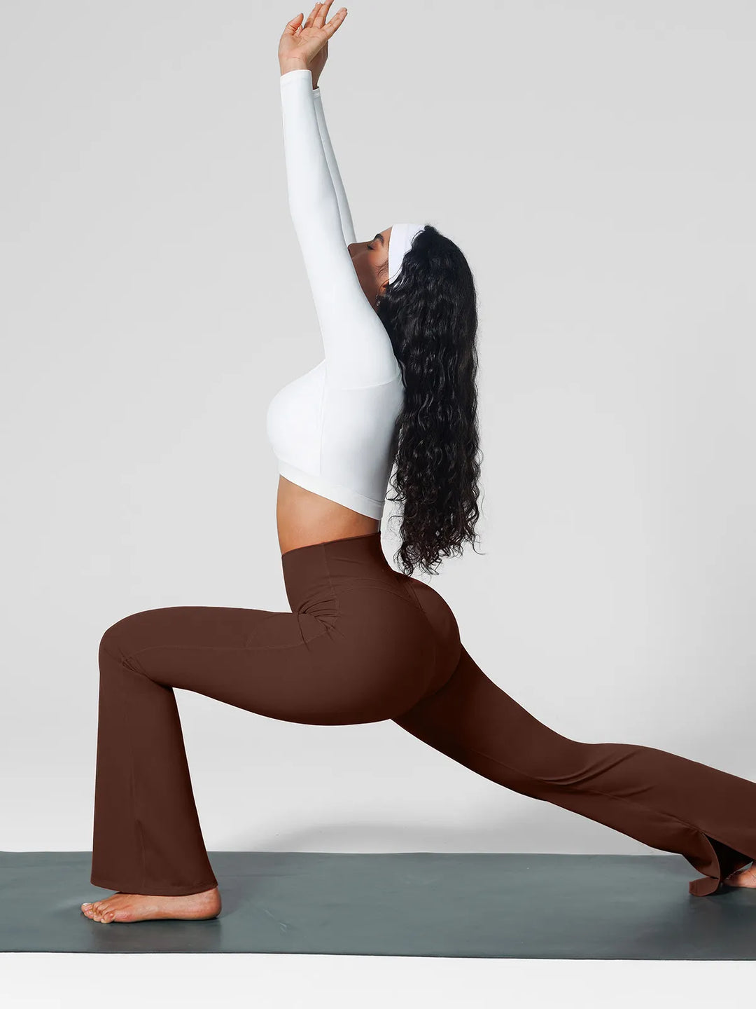 High Rise Flared Side Pockets Scrunch Leggings