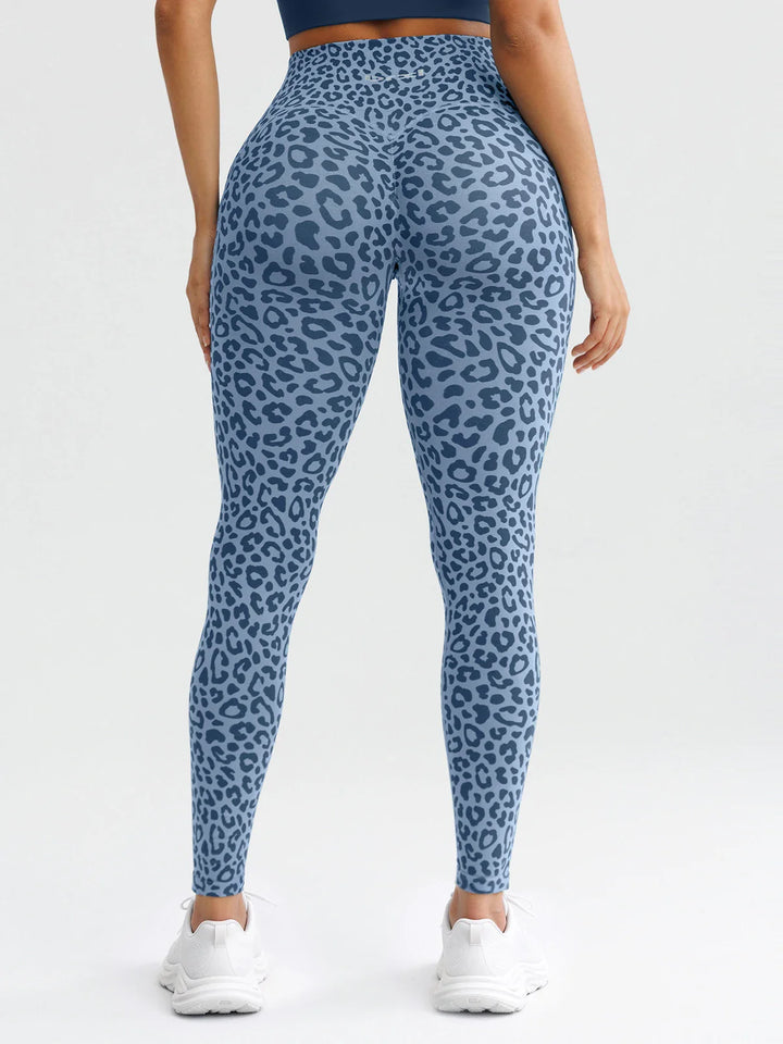 A model wearing a BRXL® B R X L® Seamless High Waisted Butt-Lifting Leggings with Pockets