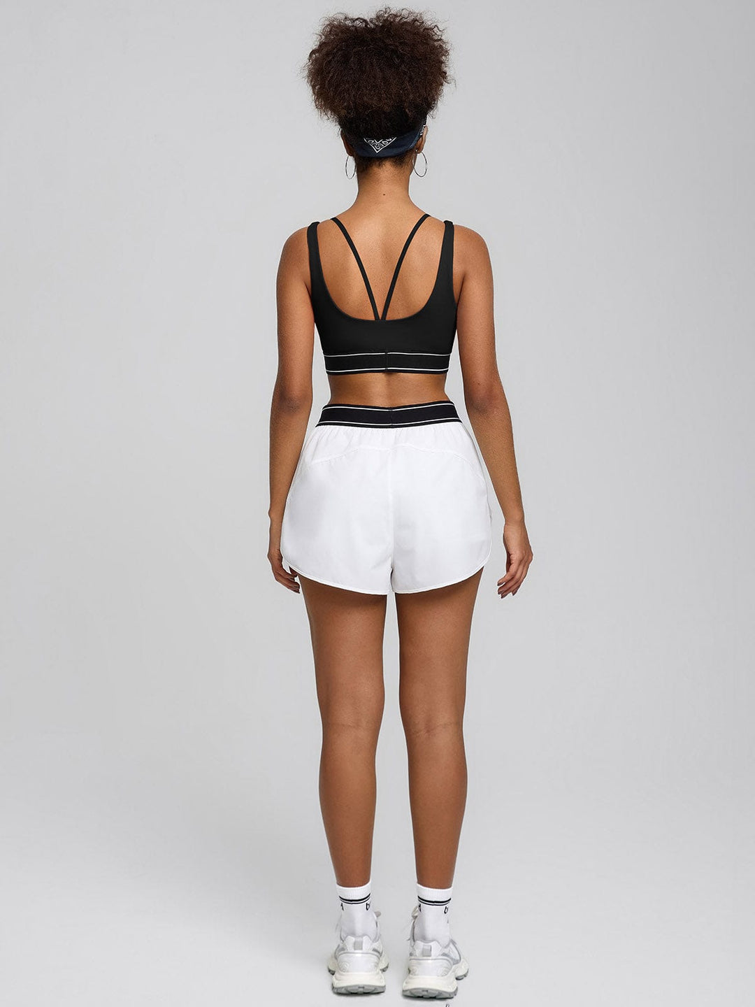Contrast 2-in-1 Mesh Bra Flowy Shorts Running Set