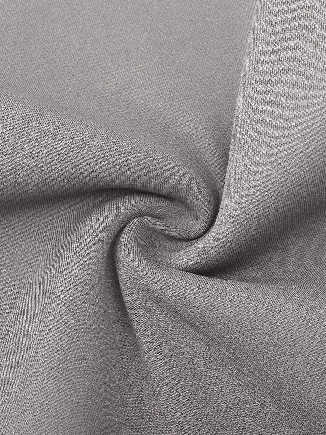 A model wearing a BRXL® High Rise Side Pockets Fleece Lined Leggings in