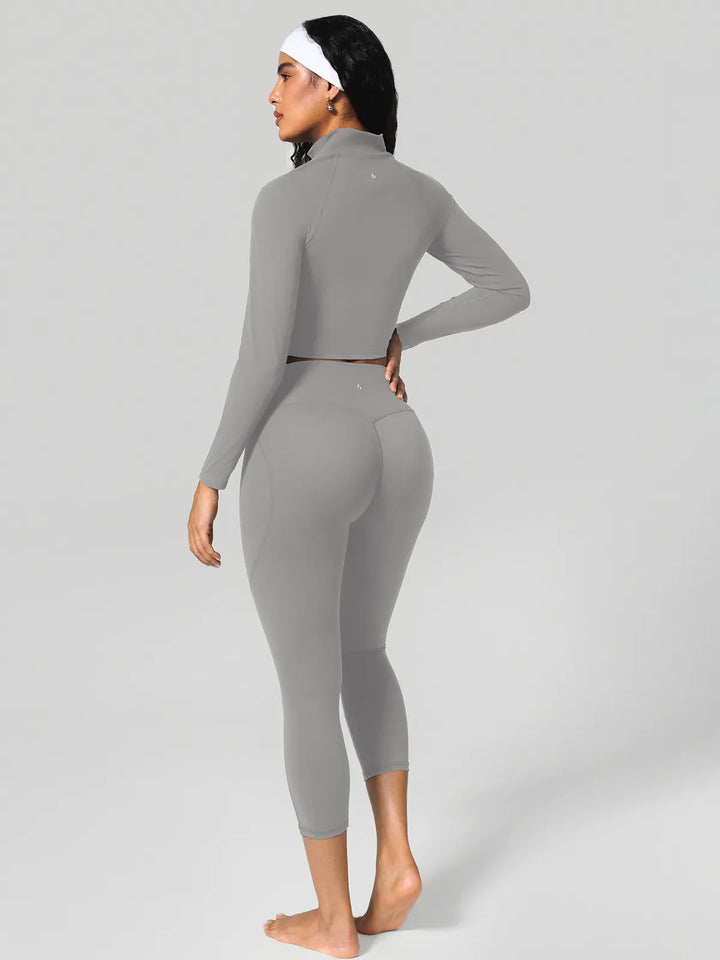 A model wearing a BRXL® Shapewear Yoga 7/8  Leggings in