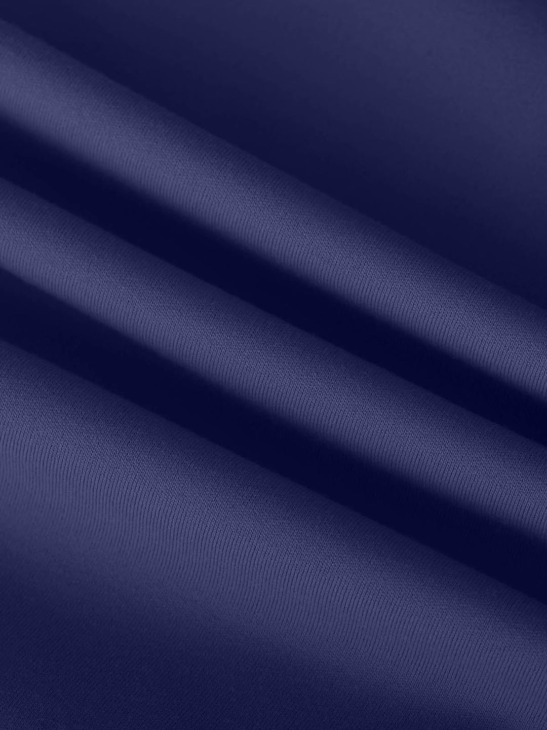 A model wearing a BRXL® Side Pocket Butt-Lift Leggings in