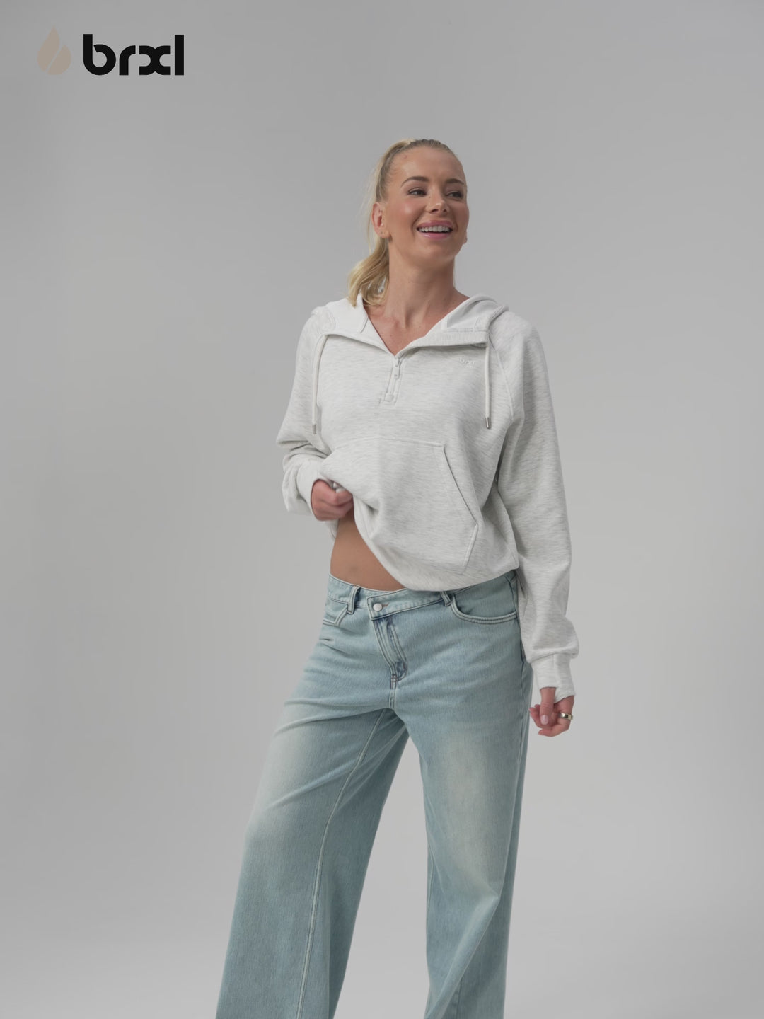 Oversized Cropped Zip-Up Comfort Hoodie